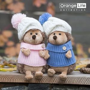 Orange Toys Настръхналият таралеж със синьо бялата шапка 20 (25 см)