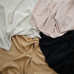 Mushie плетено одеяло Textured Dots Off White Melange