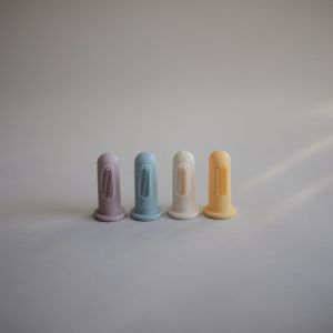 Mushie четка за зъби - напръстник Soft Lilac/Ivory