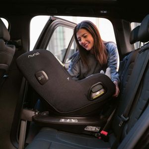 Nuna PRUU стол за кола 0-18кг. с вградена Isofix база, I-Size