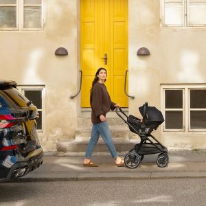 NUNA TRIV LX Chateau количка