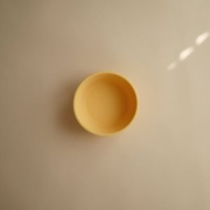 Mushie силиконова купа с вакуум Pale Daffodil