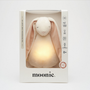 MOONIE 2.0: Приятелче за спокоен сън с нощна лампа и успокояващи звуци - ЗАЙО "POWDER"